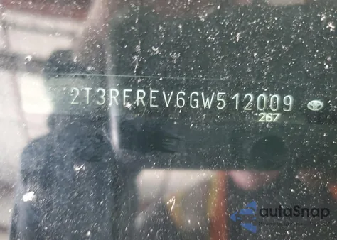 2016 Toyota Rav4 Xle z USA, uszkodzony, nr VIN 2T3RFREV6GW512009